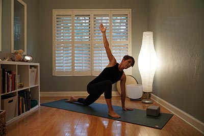 STABILIZE THE HIPS IN THIS 75-MIN SEQUENCE - Swagtail